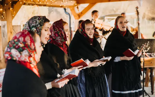Koncert folklórnej skupiny Polonyna a ľudovej hudby Soročka