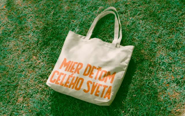 Taška Mier deťom celého sveta