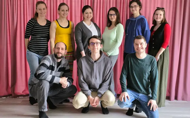 Z každej odmeny po 1ks - záložka + pohľadnica + taška + tričko + CD