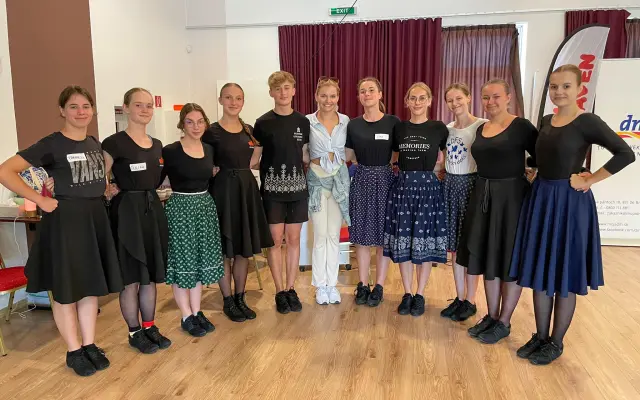 1x celodenné sústredenie s folklórnym súborom/skupinou