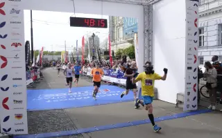 Behom v maske na pomoc ukrajinským veteránom